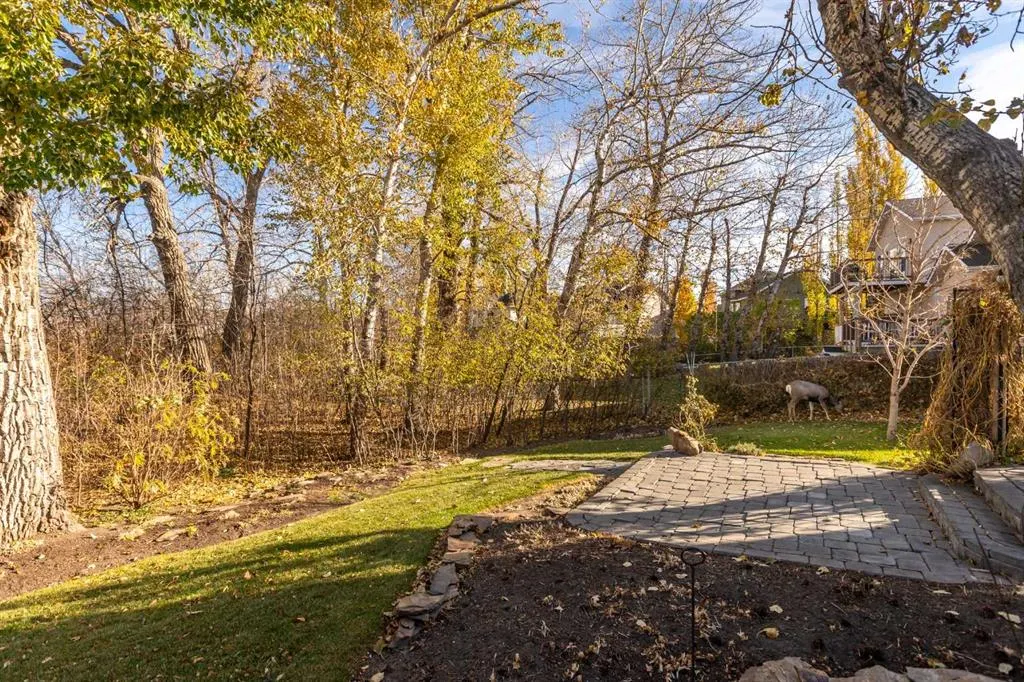 634 Lineham Acres Drive NW