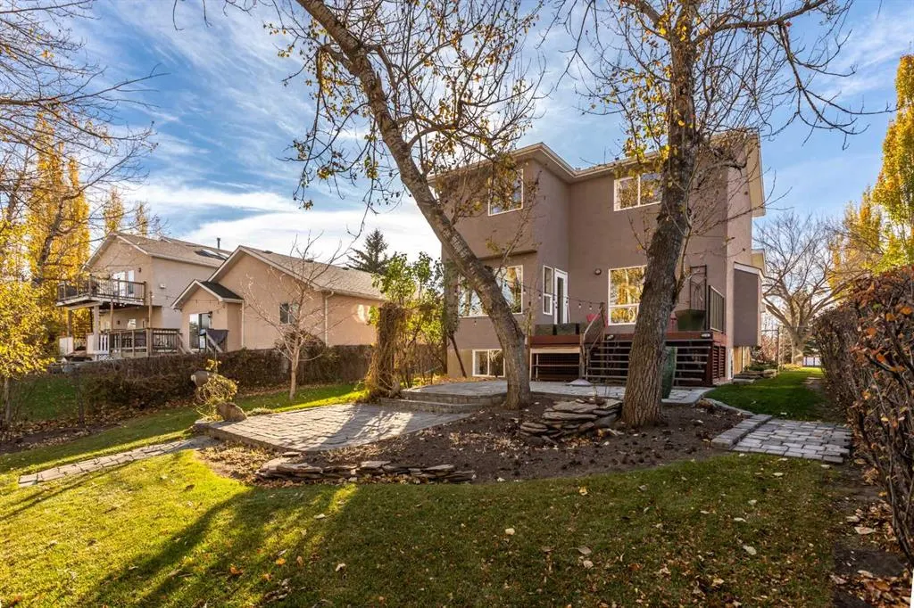 634 Lineham Acres Drive NW