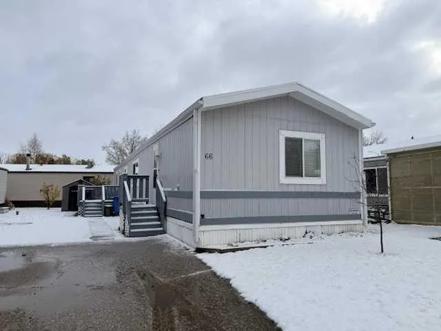 66 Parkland Acres