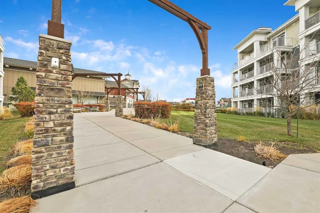110 Auburn Meadows View SE #205