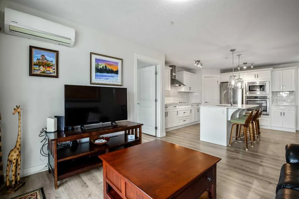110 Auburn Meadows View SE #205