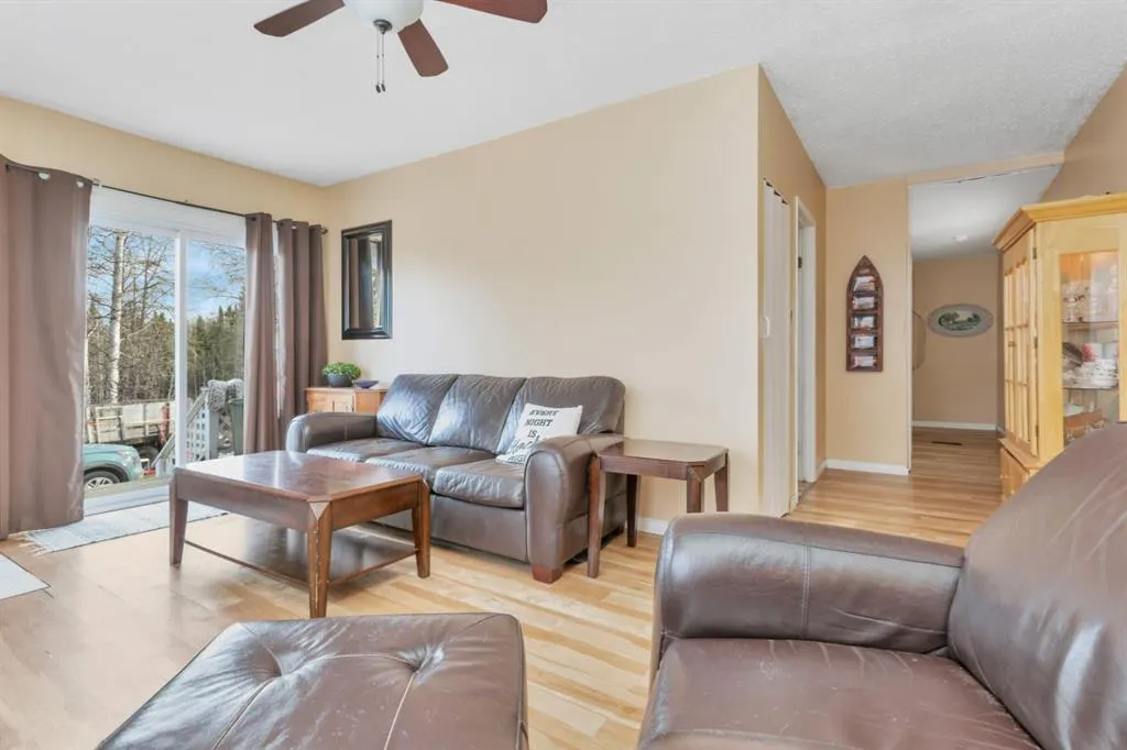 6015 Township Road 334