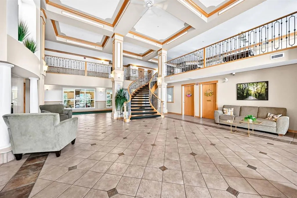 728 Country Hills Road NW #314