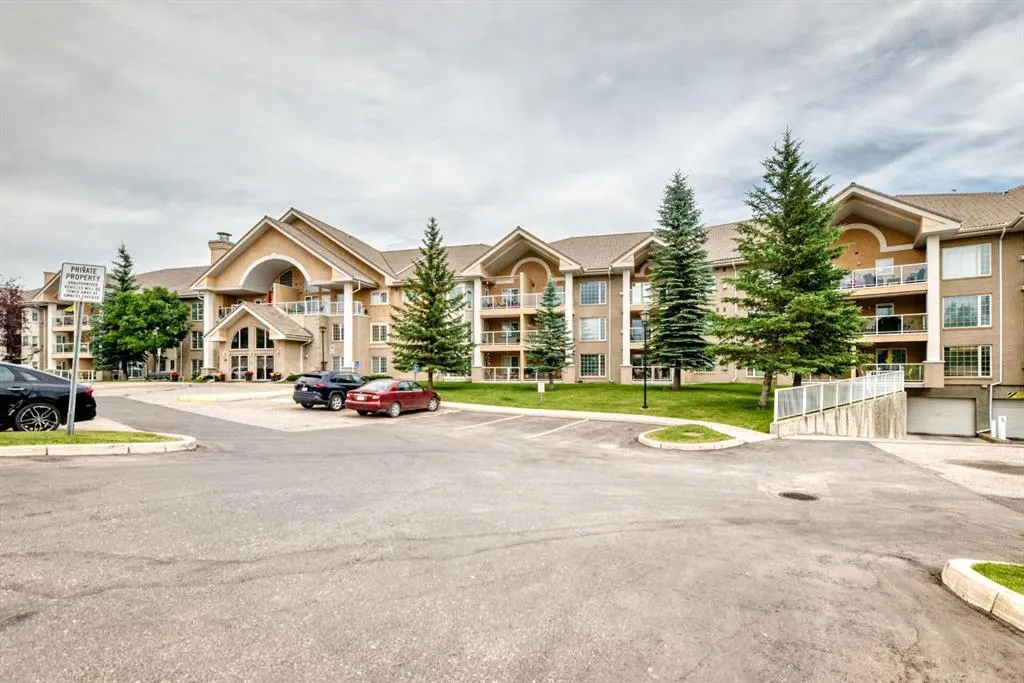 728 Country Hills Road NW #314