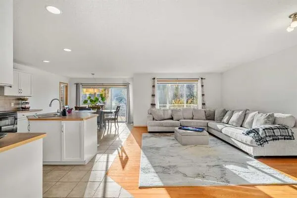 116 Tuscany Ravine Crescent NW