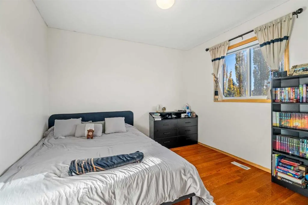 116 Tuscany Ravine Crescent NW