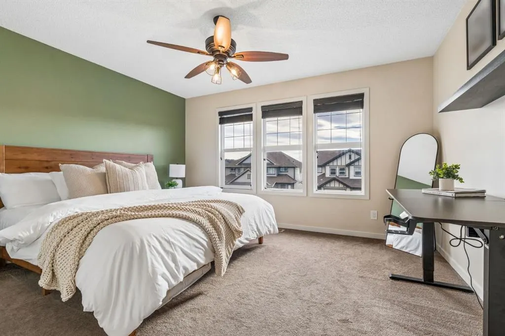 338 Sunset Common