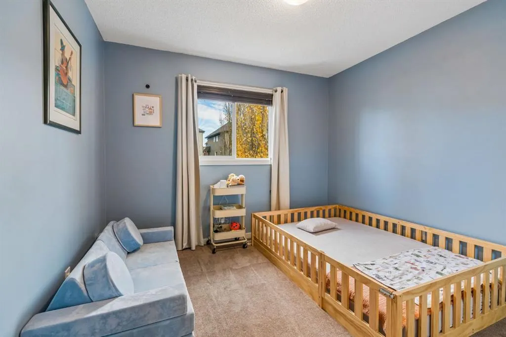 338 Sunset Common
