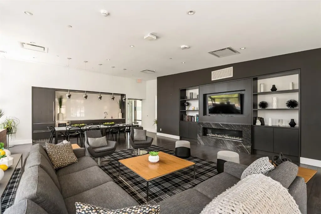 310 12 Avenue SW #3005