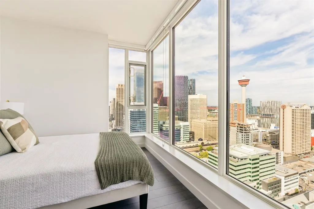 310 12 Avenue SW #3005