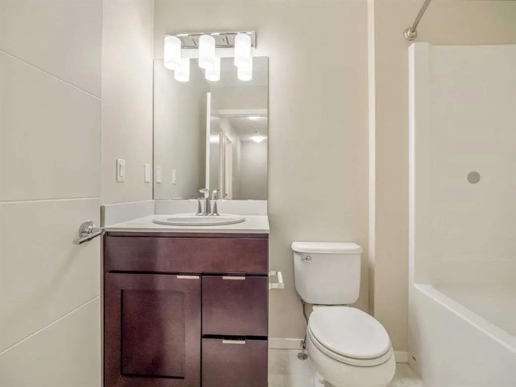 450 Highlands Boulevard W #4