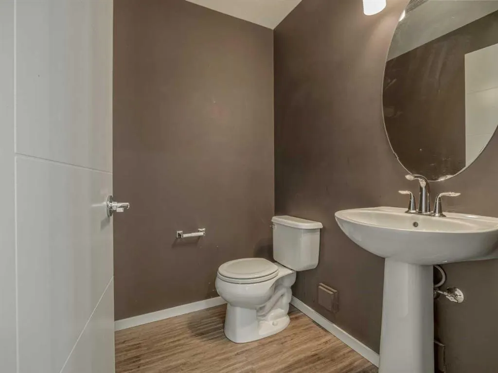 450 Highlands Boulevard W #4
