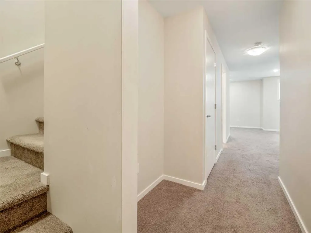 450 Highlands Boulevard W #4