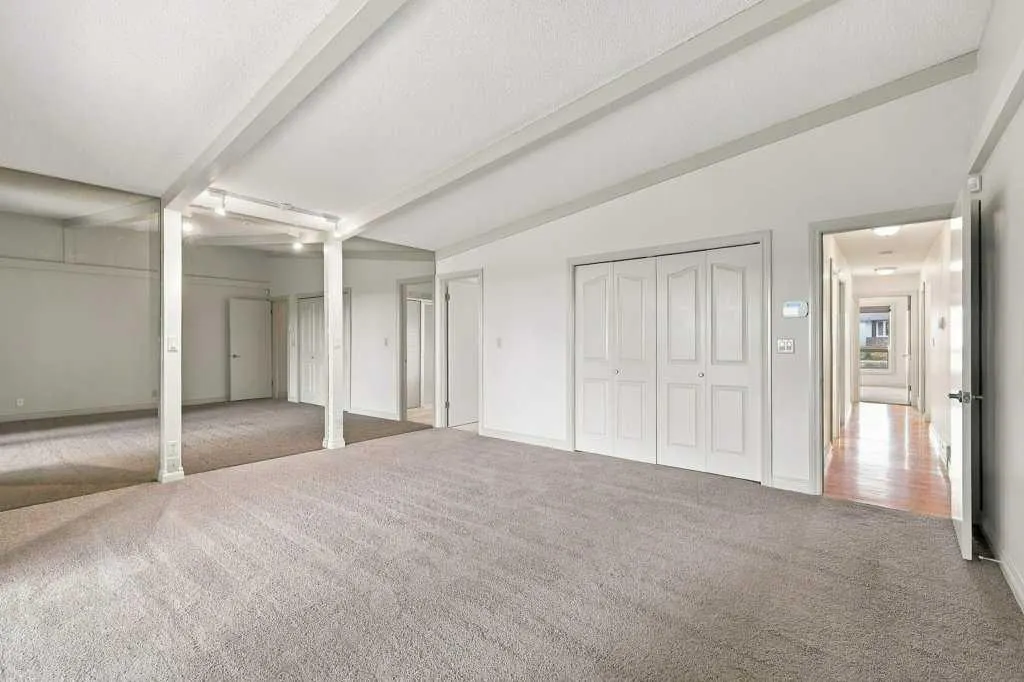81 Oberlin Avenue