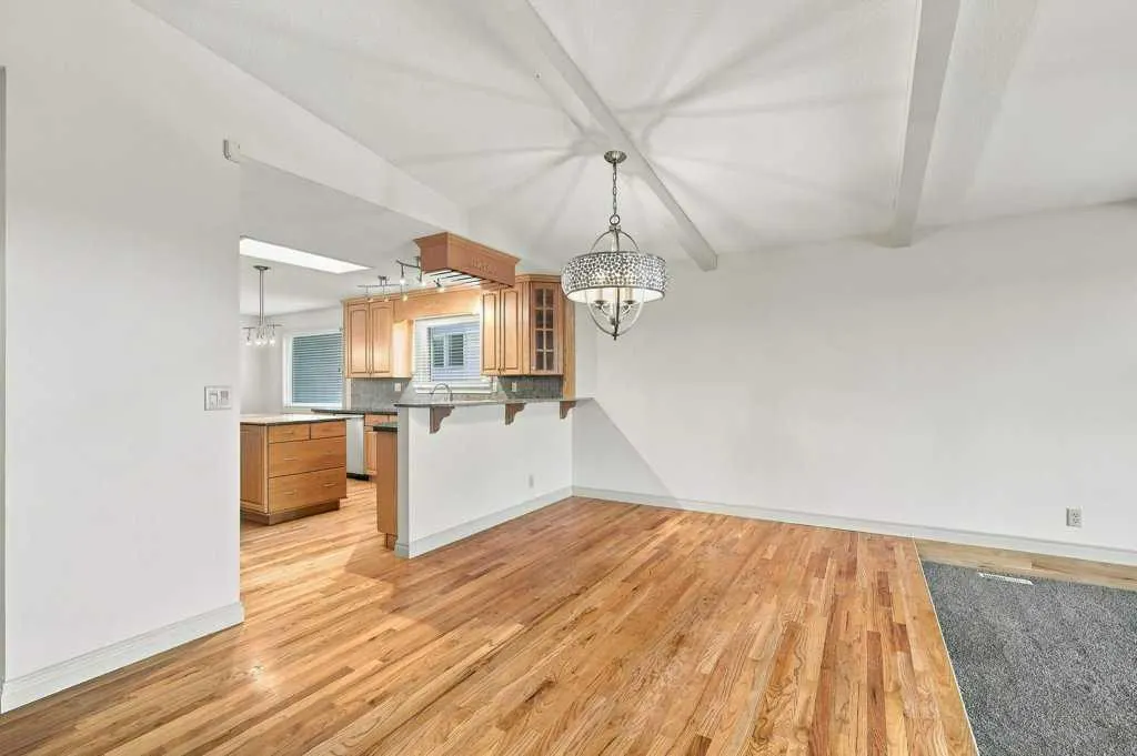81 Oberlin Avenue