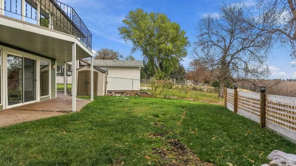 81 Oberlin Avenue