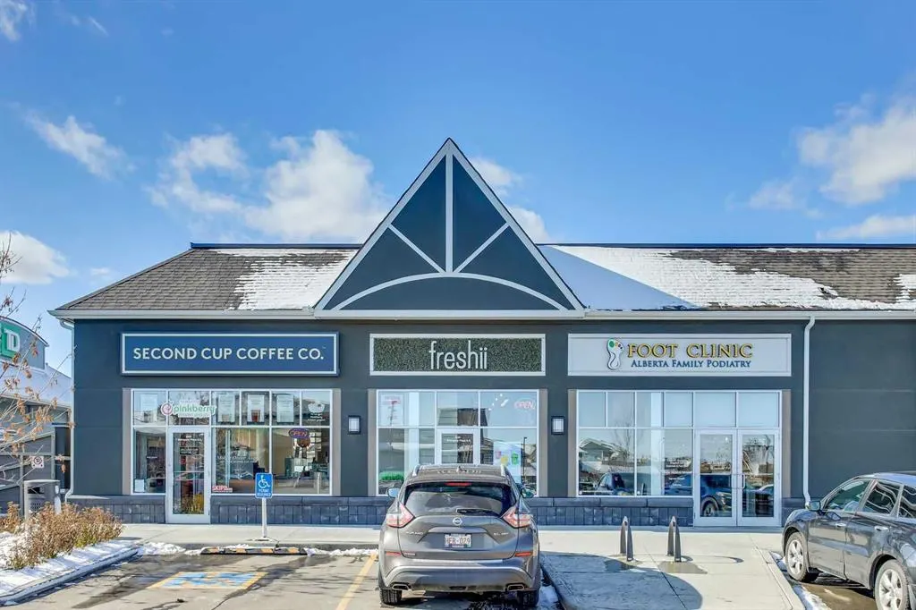 11 Mahogany Row SE #2201