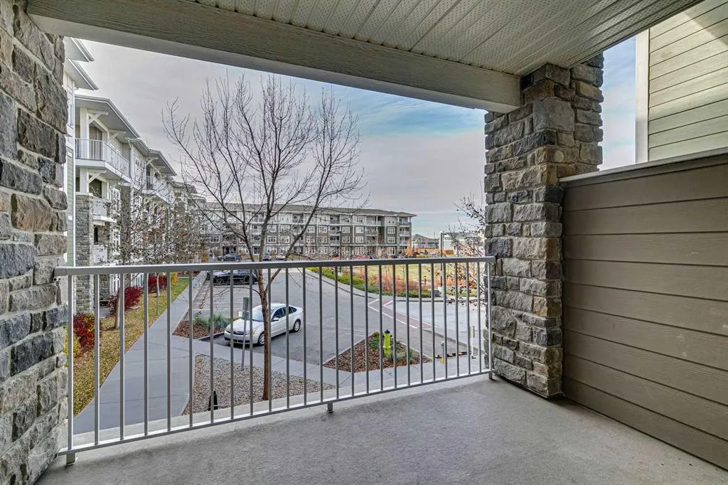 11 Mahogany Row SE #2201