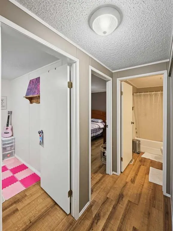 10613 101 Ave