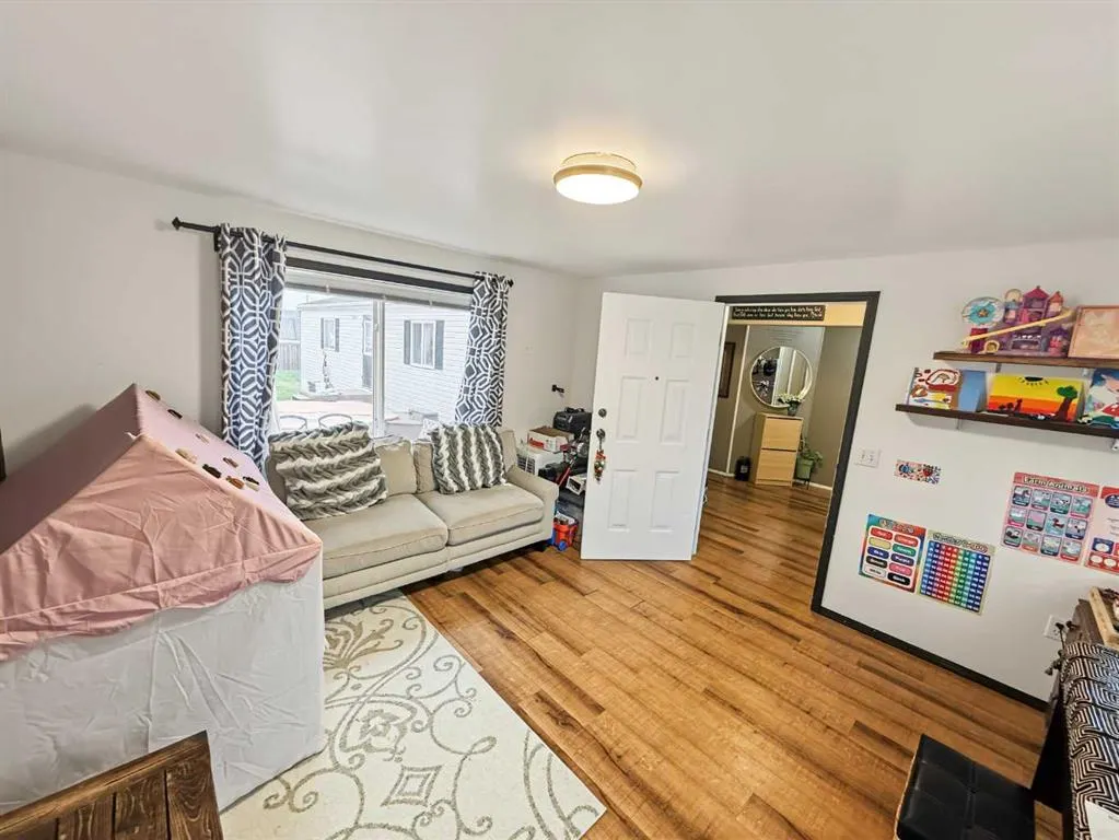 10613 101 Ave