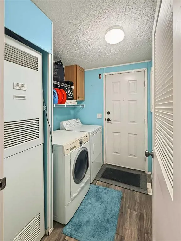 10613 101 Ave