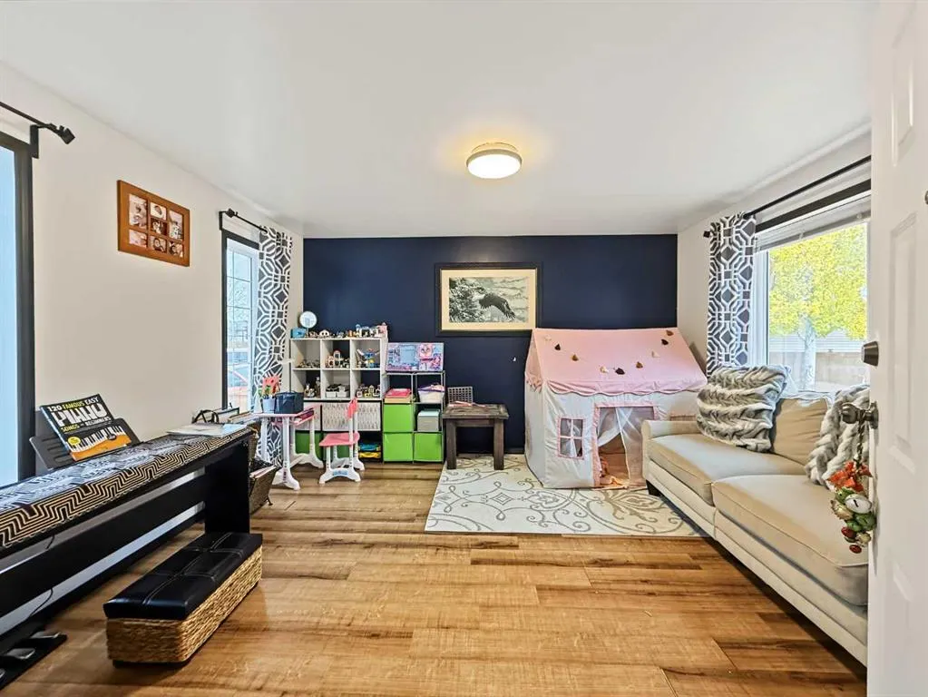 10613 101 Ave