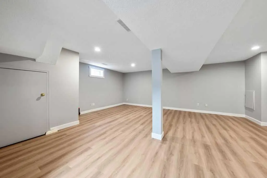 218A Allan Crescent SE