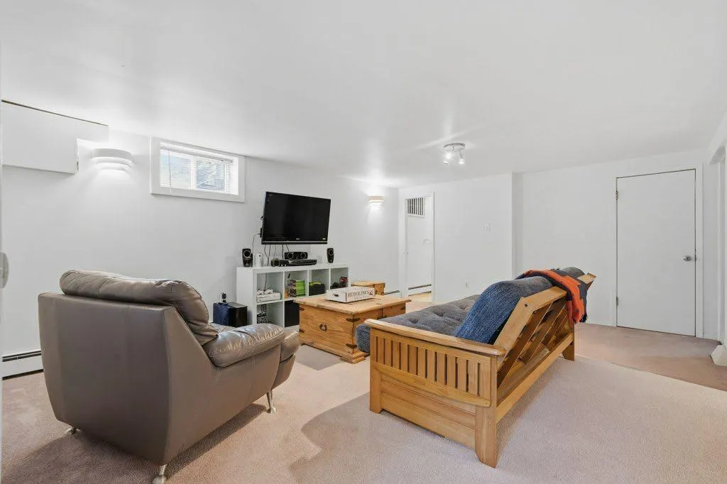 3239 Kenmare Crescent SW