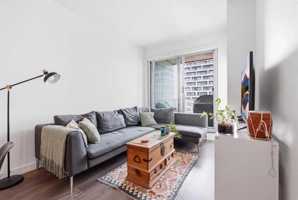 88 9 Street NE #628
