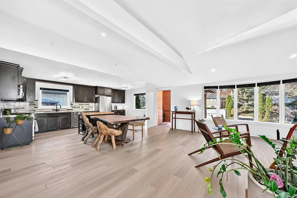 448 Cantrell Drive SW