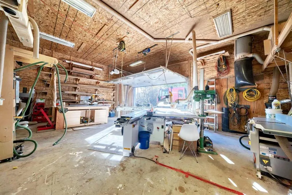 448 Cantrell Drive SW