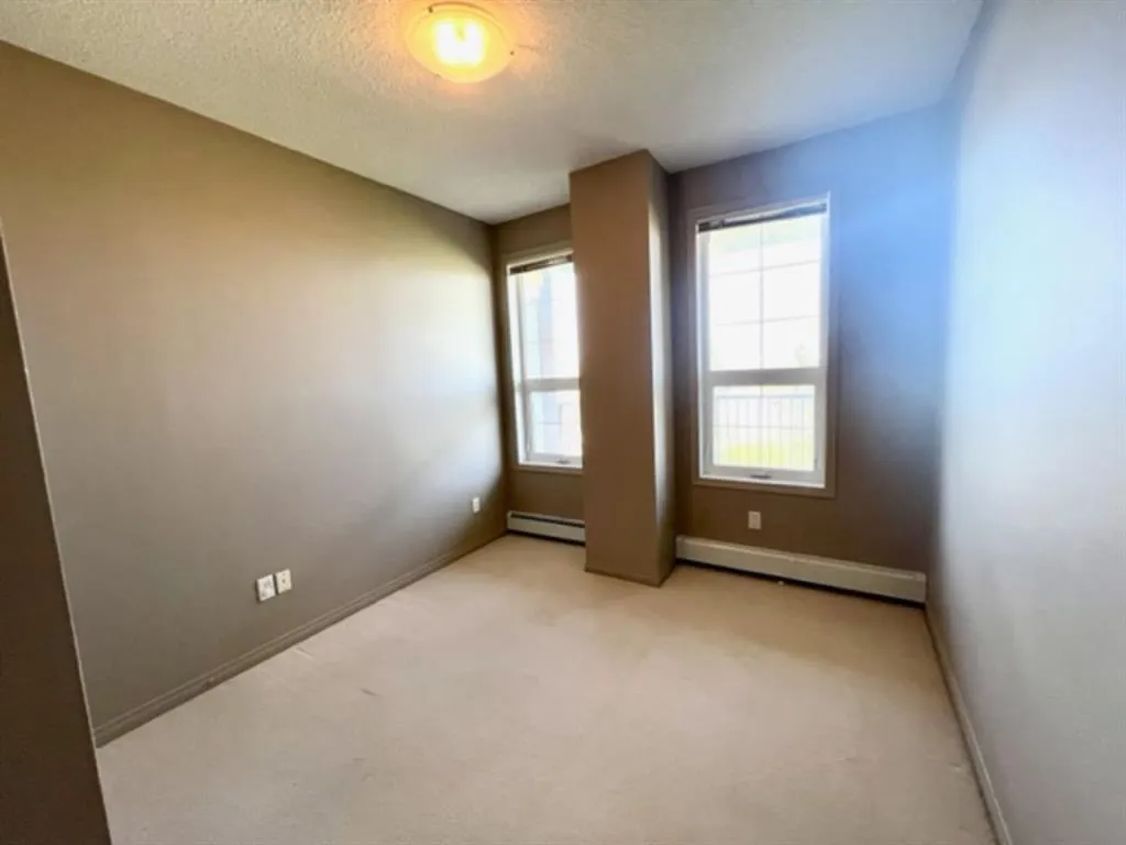 12330 102 St #215