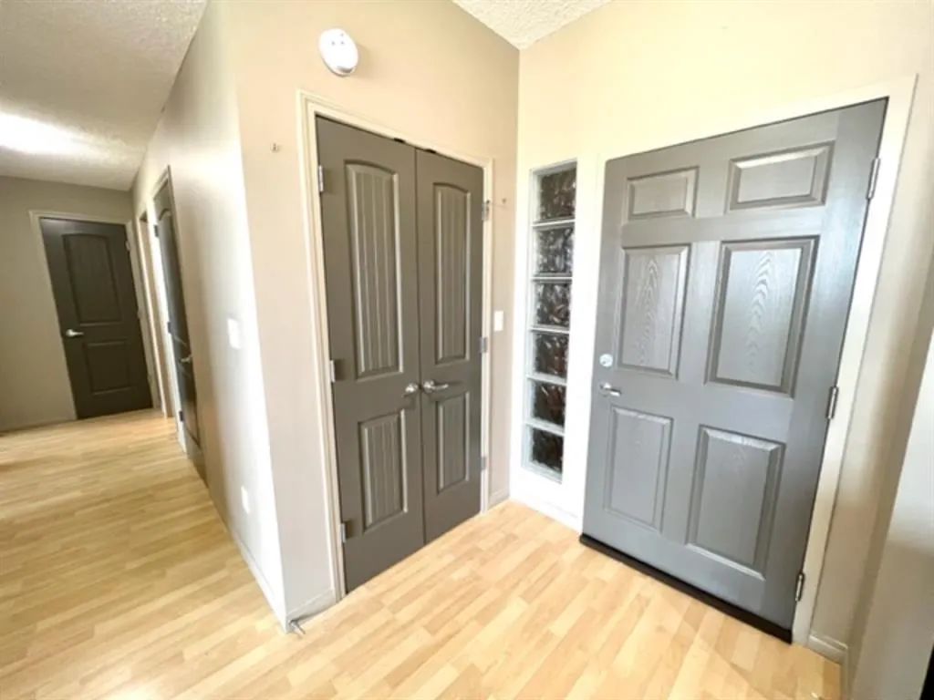 12330 102 St #215