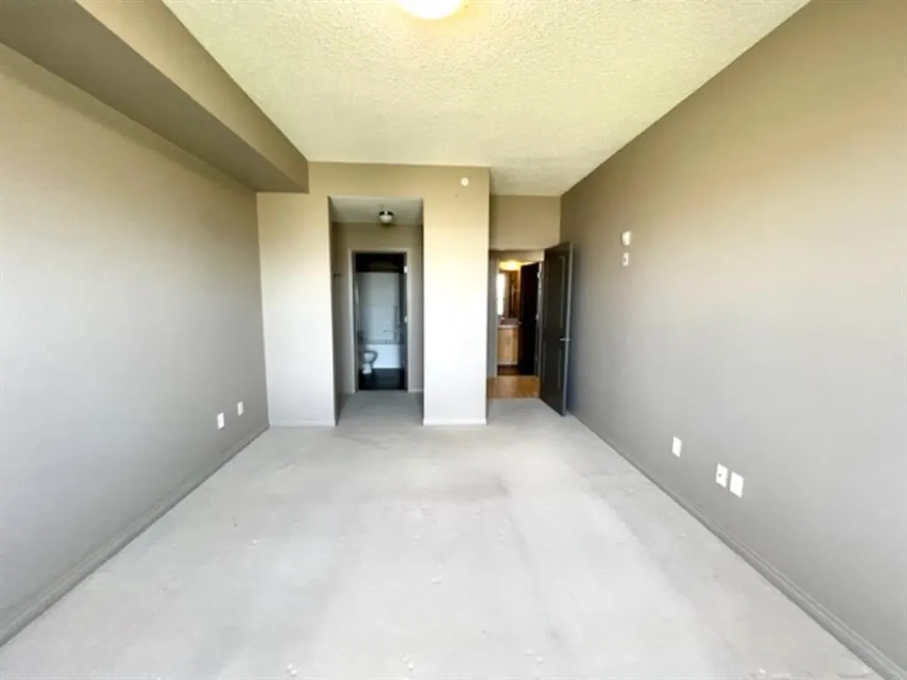 12330 102 St #215