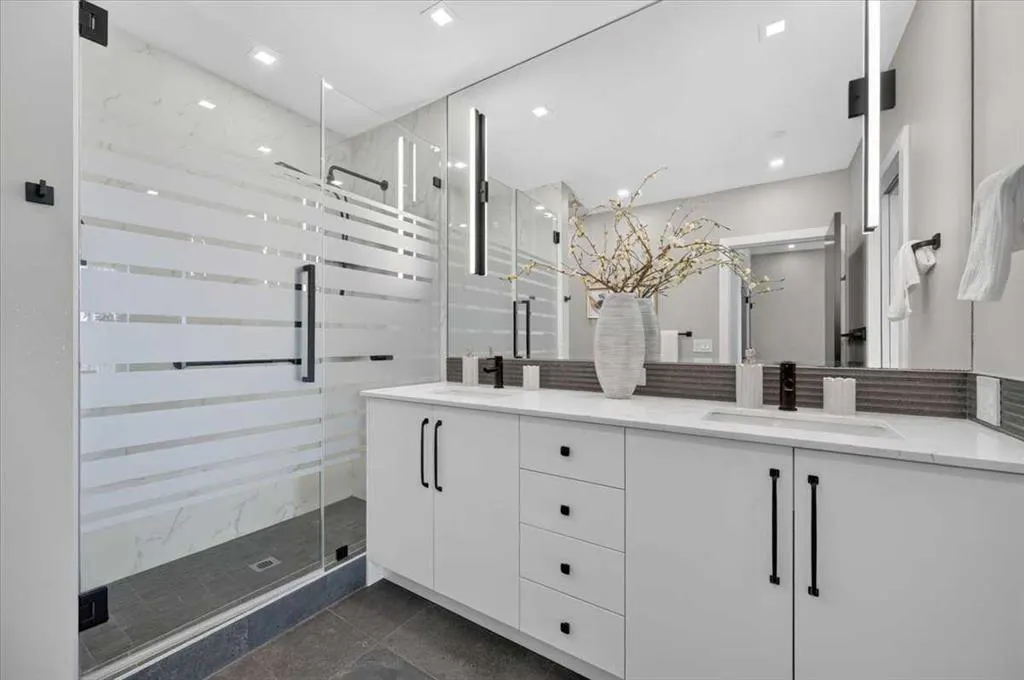 8505 Broadcast Avenue SW #717