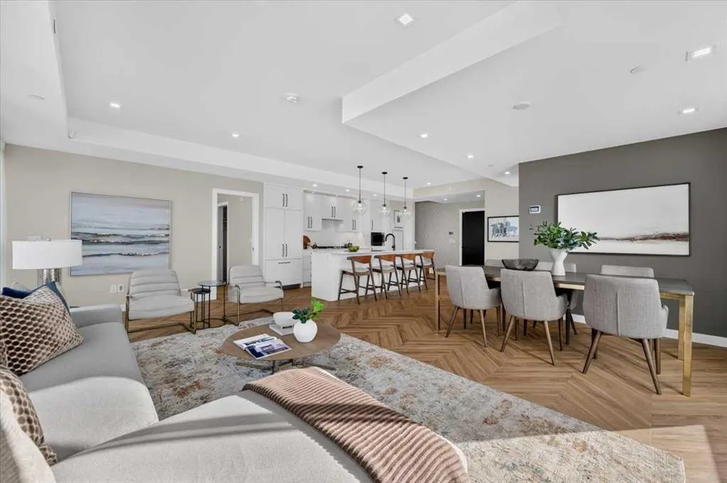 8505 Broadcast Avenue SW #717