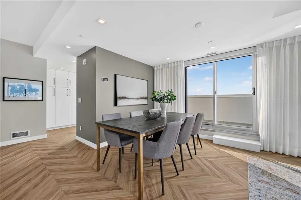 8505 Broadcast Avenue SW #717