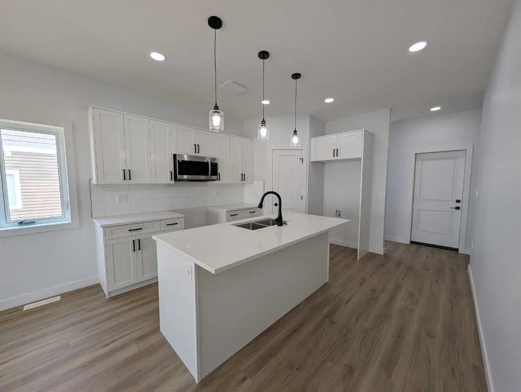 328 Somerside Road SE