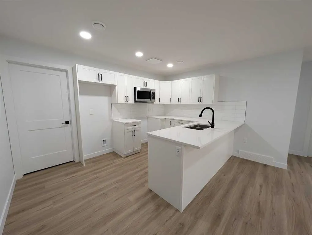 328 Somerside Road SE