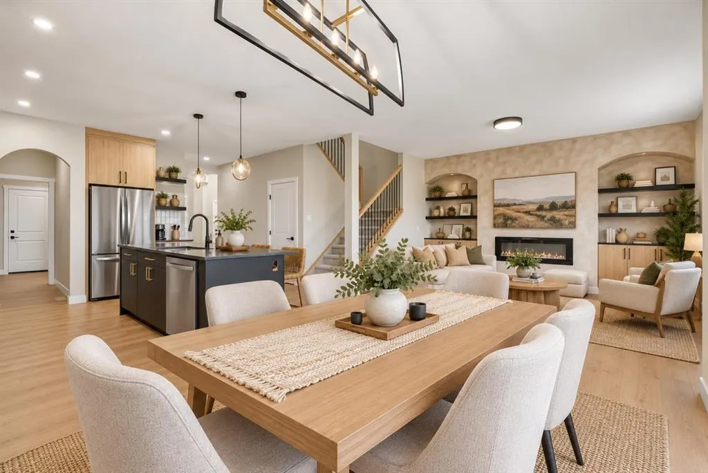 112 Lakewood Crescent