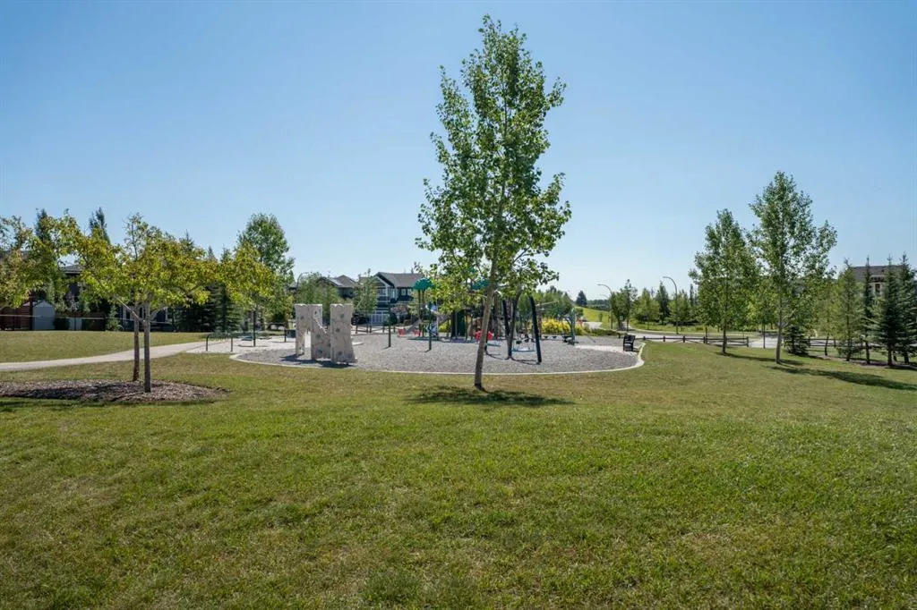 6 Storm Mountain Place