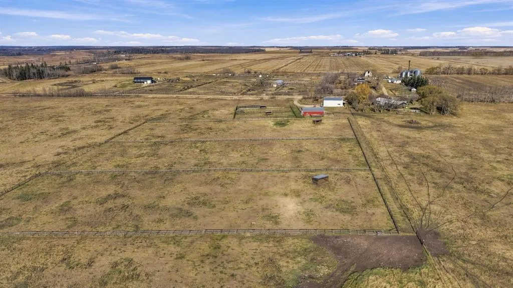 264013 Township Road 433 Township