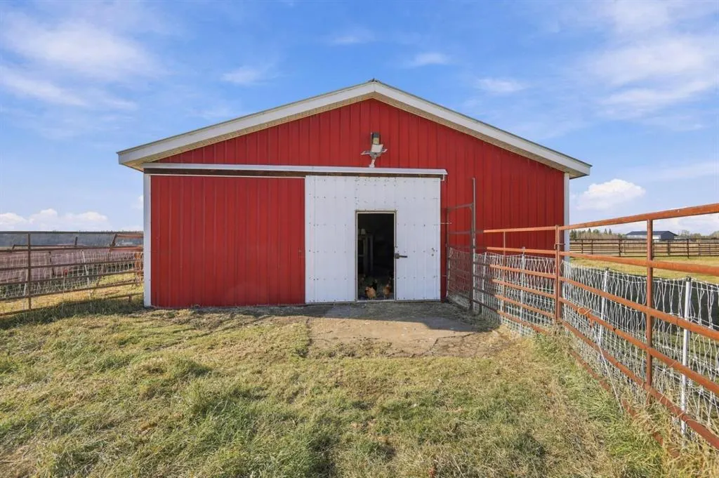 264013 Township Road 433 Township
