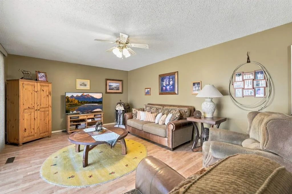 264013 Township Road 433 Township