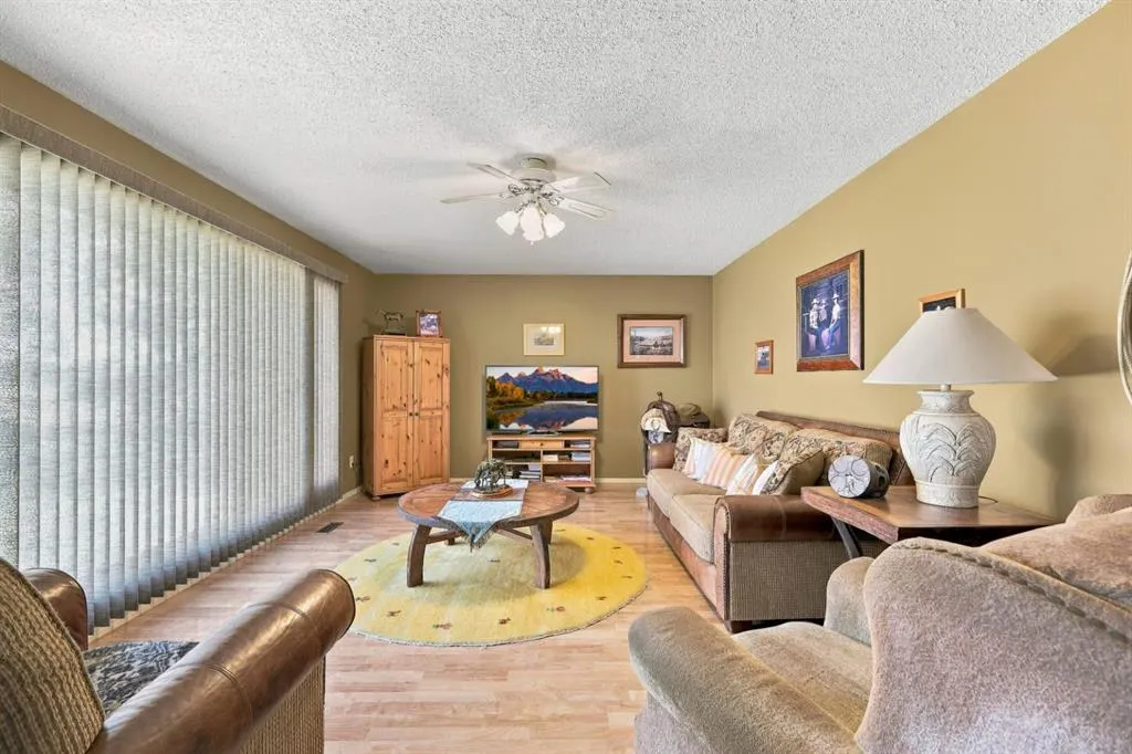 264013 Township Road 433 Township