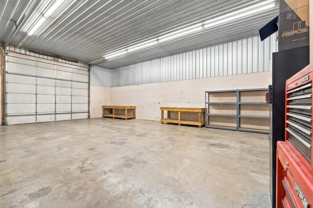 264013 Township Road 433 Township