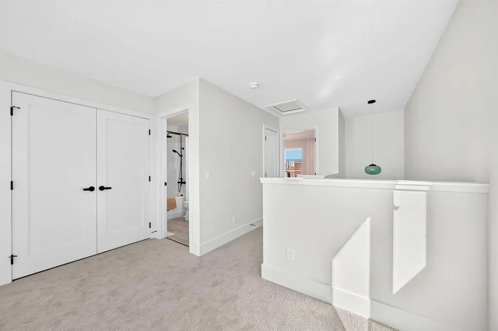 2453 Creeker Lane