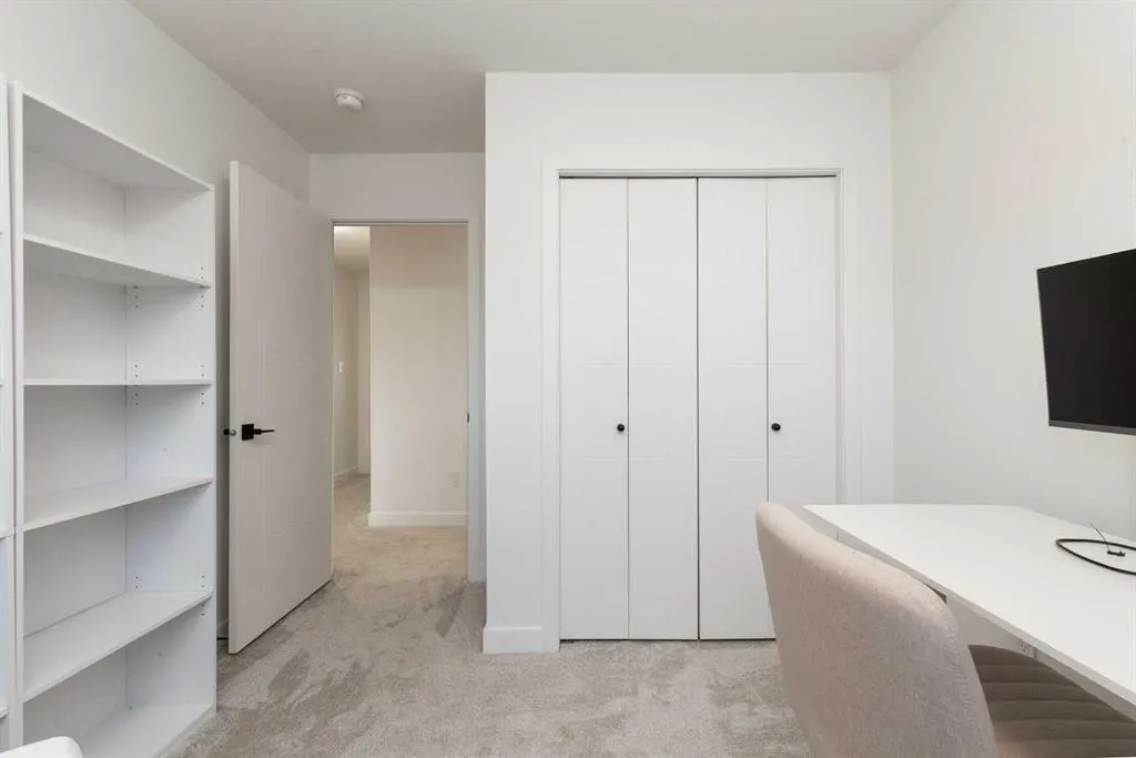 210 Firelight Way W #110