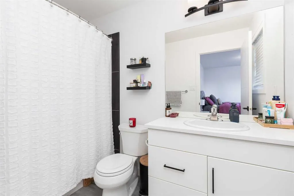 210 Firelight Way W #110
