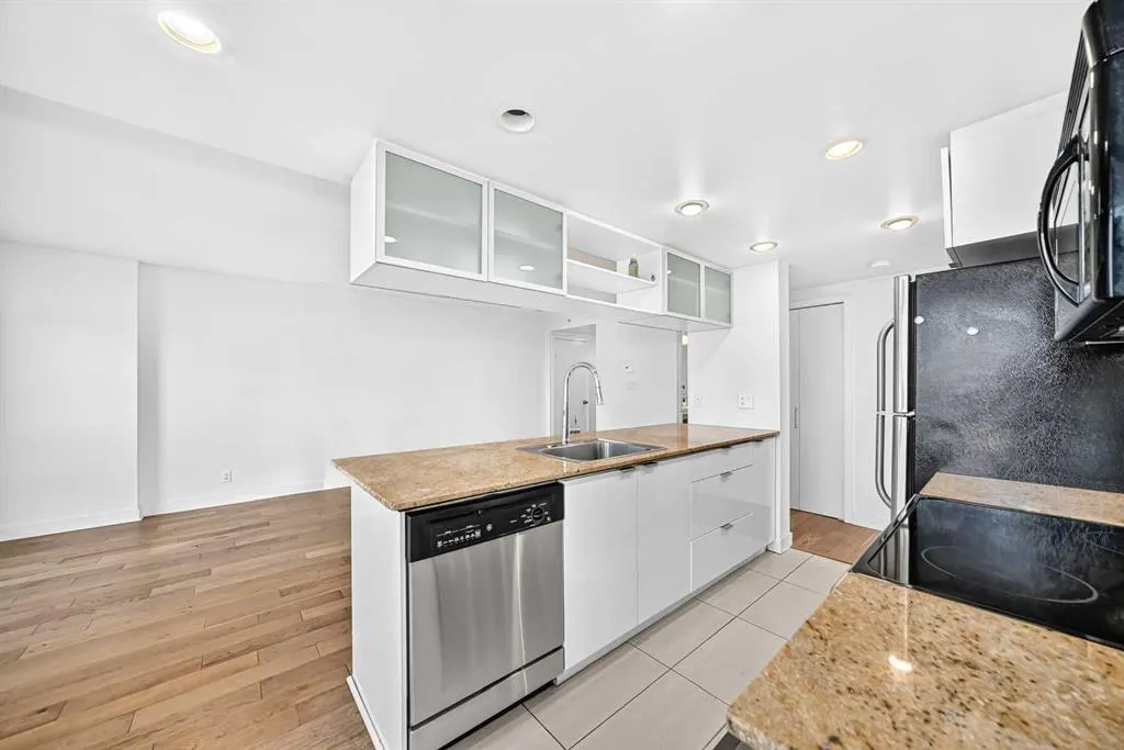 1110 11 Street SW #304